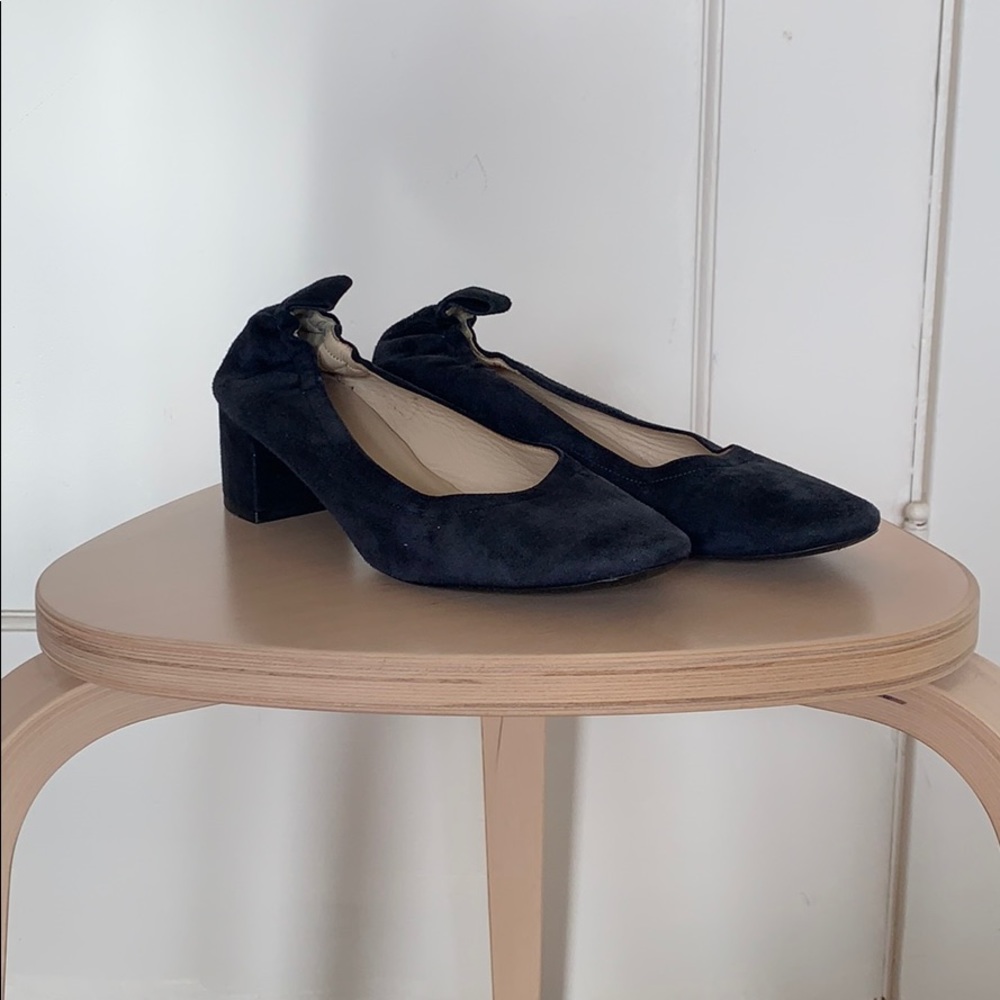 Everlane Day Heel Navy